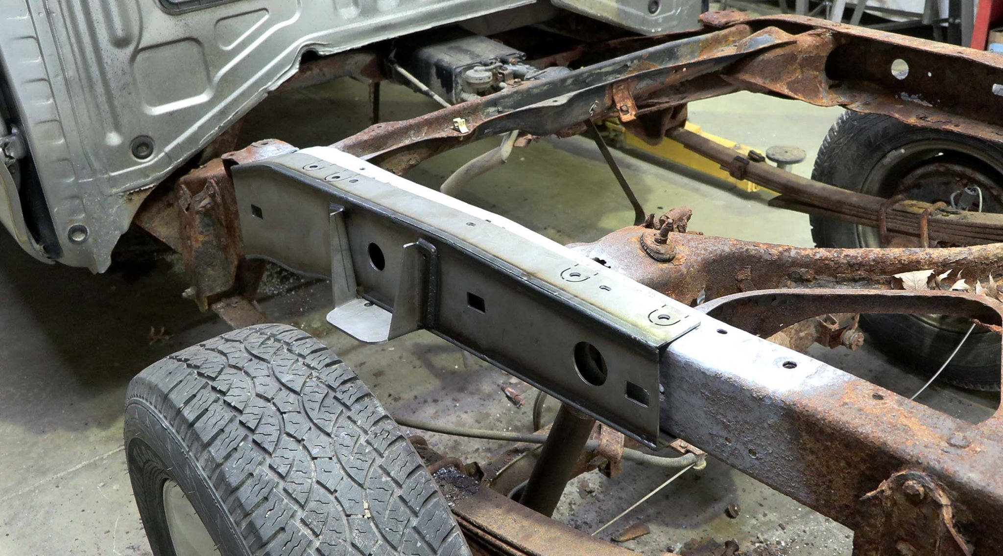Rust Buster Rear Over Axle Frame Repair Kit For 2000-2006 Toyota Tundr