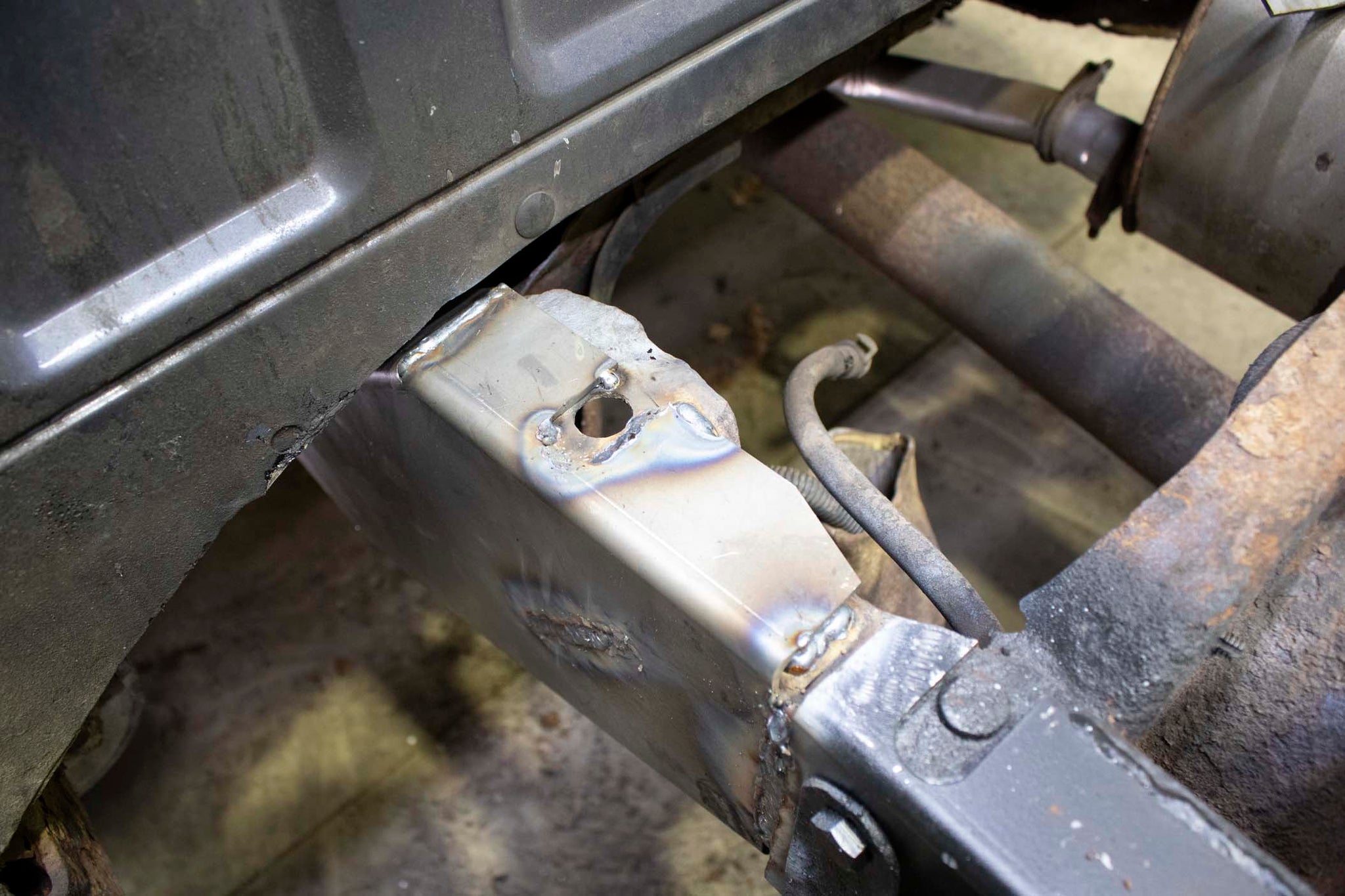 Rust Buster Kick-Up Frame Repair Kit For 1998-2003 Ford