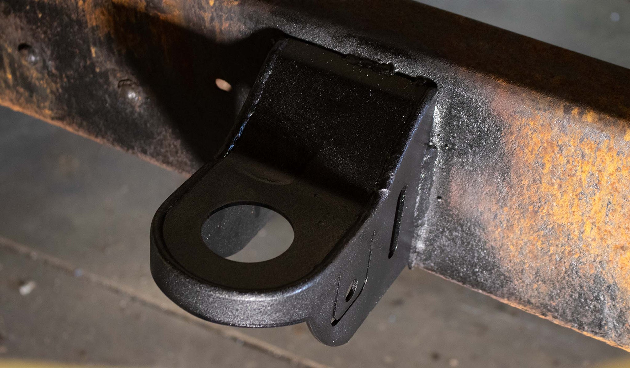 Front Cab Mounts For Chevrolet Silverado & GMC Sierra 1500 – Driver & Passenger Side
