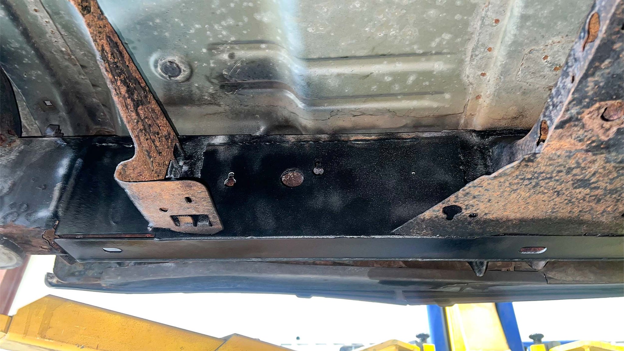 Rust Buster Center Frame Repair Kit For 2007-2019 GM Pickups RB7338
