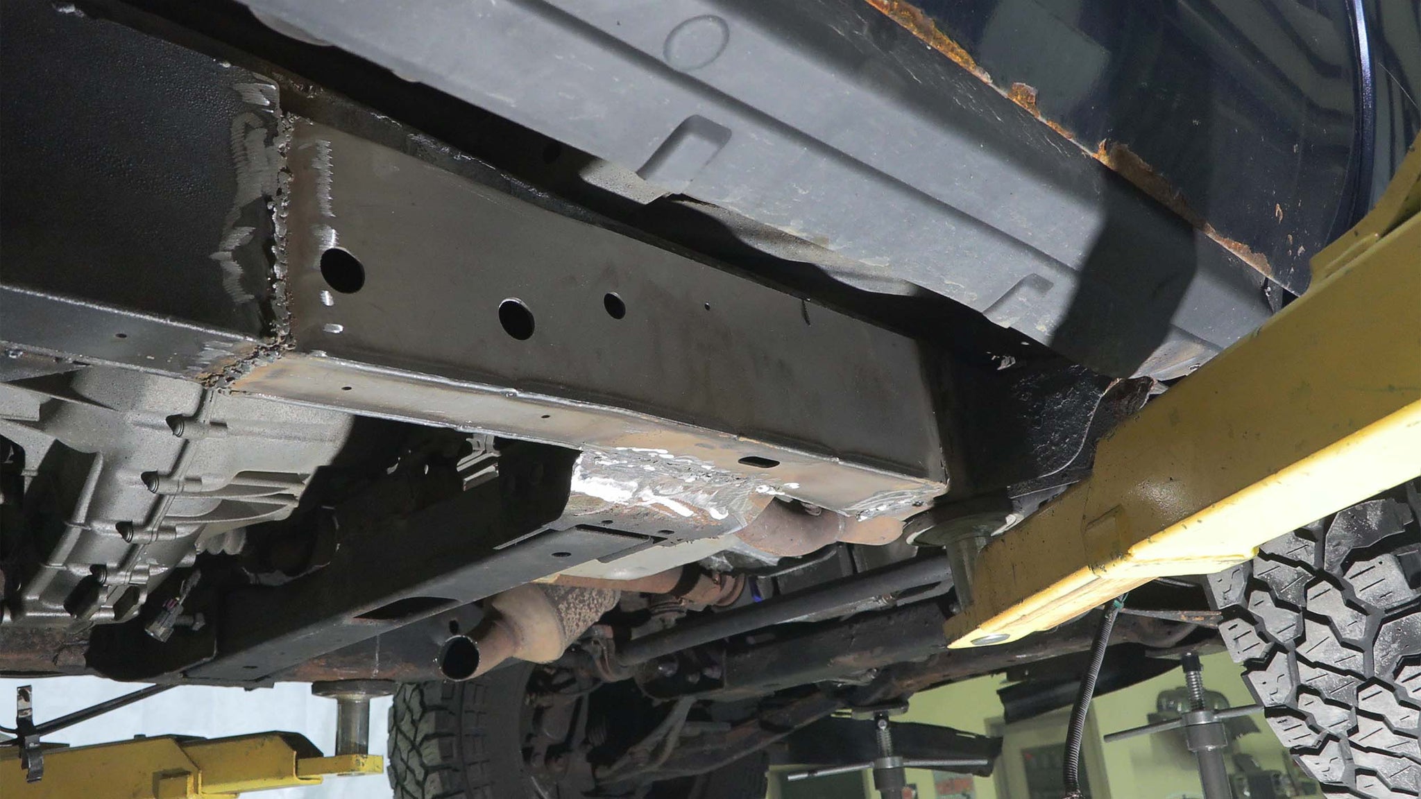 thumbnail image 2 of Front Frame Bumper Bracket Kit For 2007-2012 Silverado 1500, Sierra 1500, Yukon – Left+Right 2 of 6