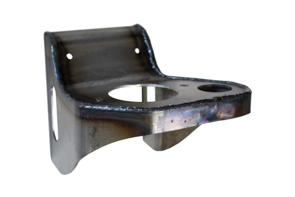 Hero Shot Left Variant - Rust Buster Center Cab Mount For 2014-2018 GM Pickups RB7395