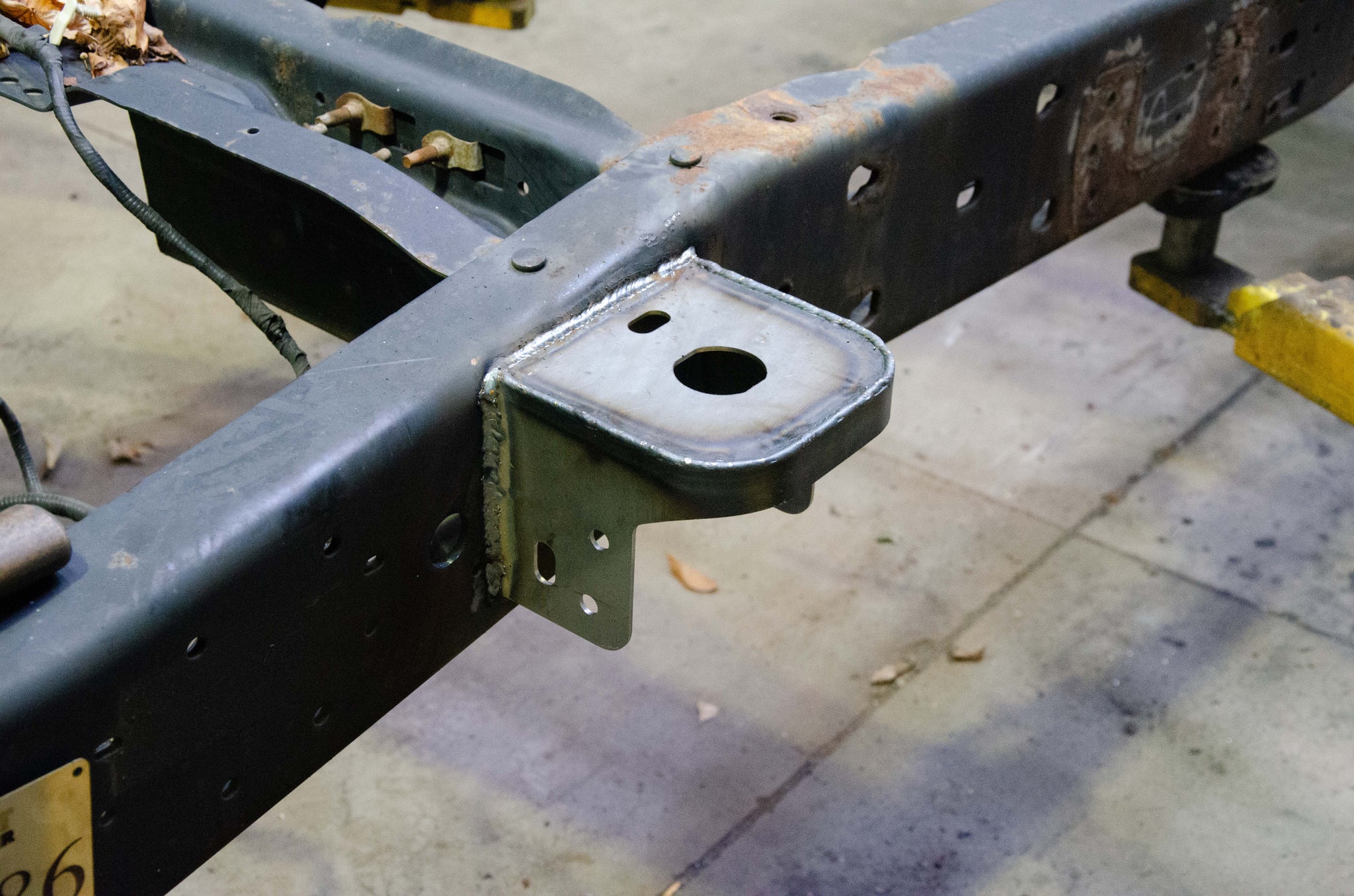 Rust Buster Rear Cab Mount For 1999-2016 Ford F-Series Super Duty RB80