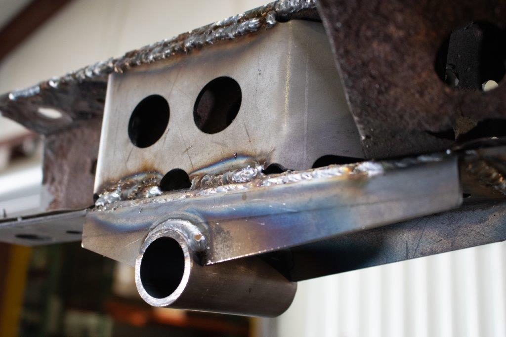 Rust Buster Rear Shackle Mount Inner Frame Support for 1995